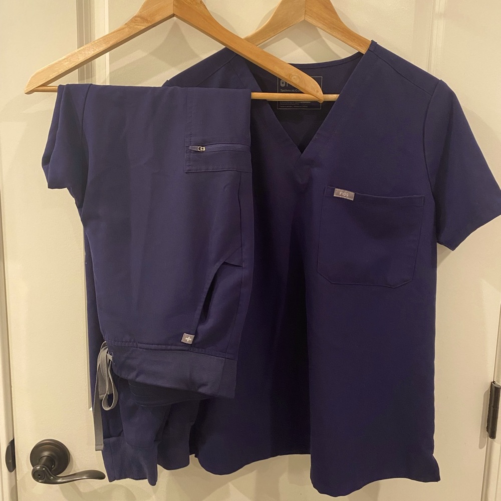 Figs Jogger Scrub Set Zamora Pants/Catarina Top